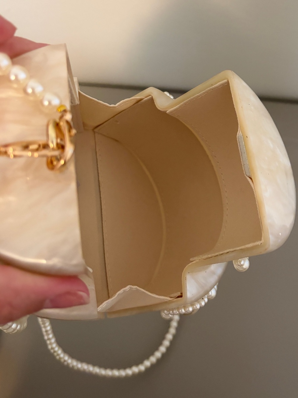 Wedding Cake Purse - Picture 3 of 4